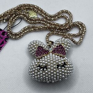 NECKLACE! Betsey Johnson Faux Pearl Bunny w/ Rhinestone Bow BNWT